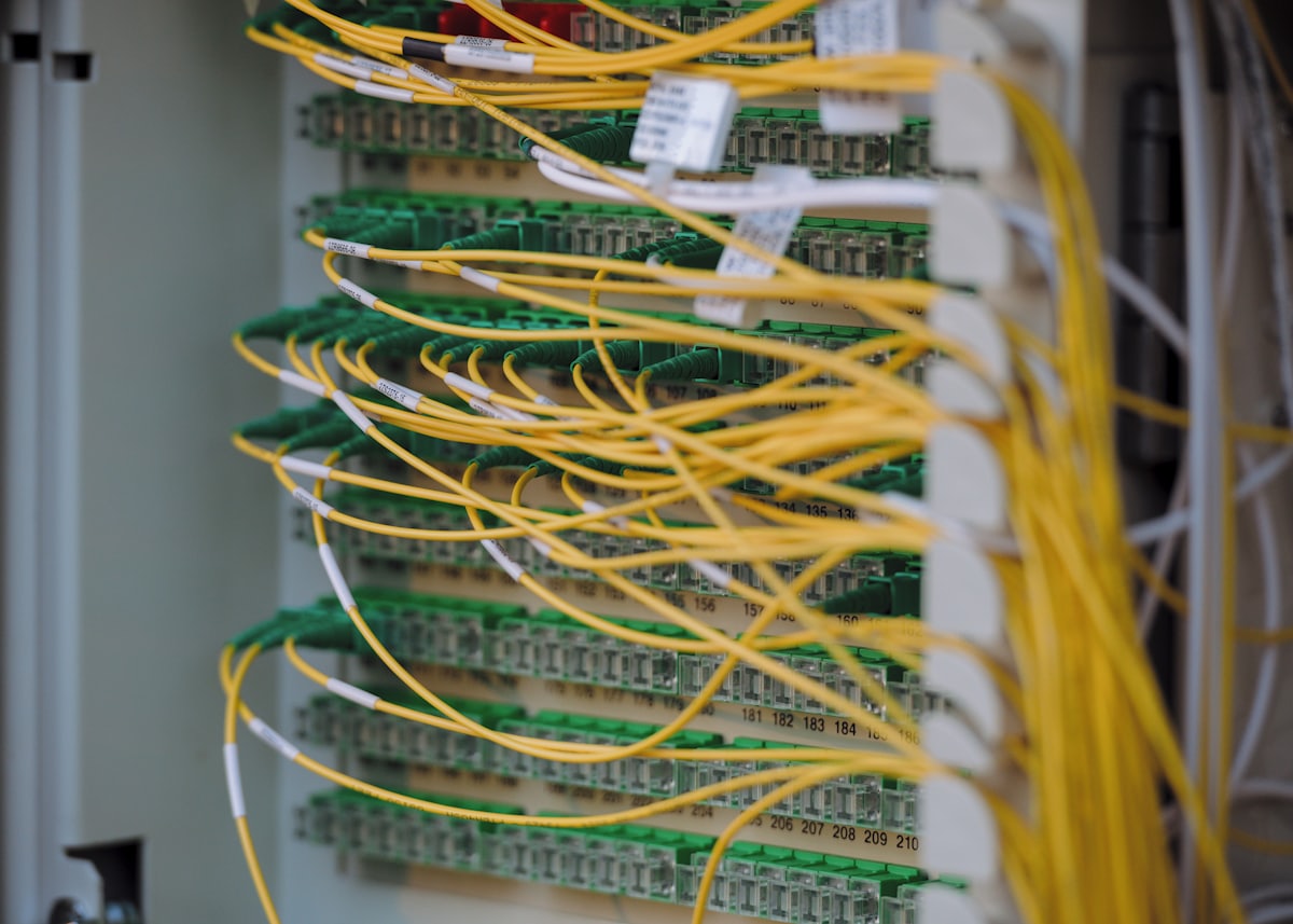 Fibre optic cabling